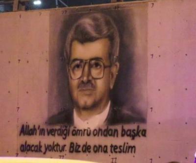Belediye boyadı, karayolları sildi | Video