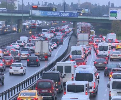 Kısıtlama öncesi İstanbulda trafik yoğunluğu