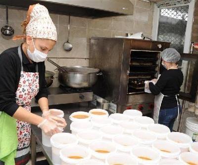 Zilede karantinadaki evlere sıcak yemek