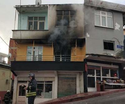 Gözyaşları içinde izledi Kış günü sokakta kaldı