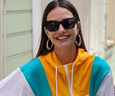 Yasemin Özilhan, püsküllü ceketten vazgeçmedi
