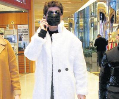 Yılmaz Morgülün kürk giymesi dikkat çekti
