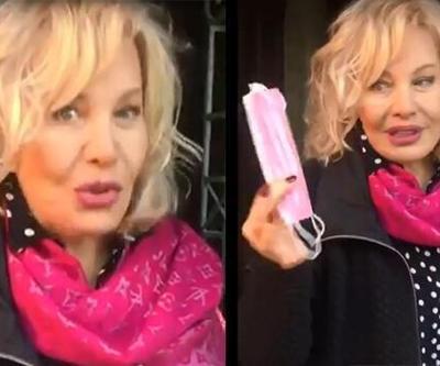 Emel Sayın aşı yaptırdı