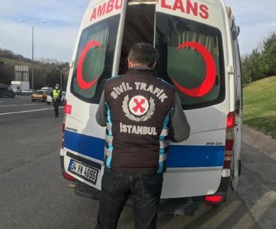İstanbulda çakar denetimi: Boş hasta nakil ambulanslarına ceza