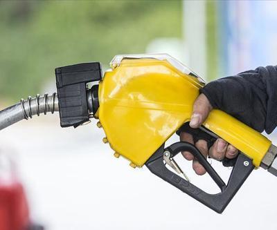 Akaryakıtta tavan fiyat uygulanmasının ardından 40 kuruşu bulan indirimler gerçekleşti