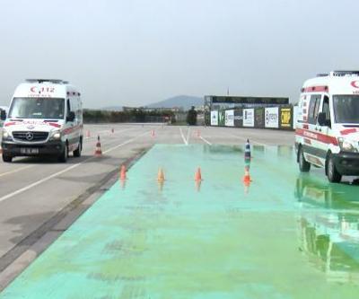 Ambulans şoförleri Formula 1 pistinde