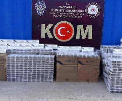 Vanda 4 eve baskın; 15 bin paket kaçak sigara ele geçirildi