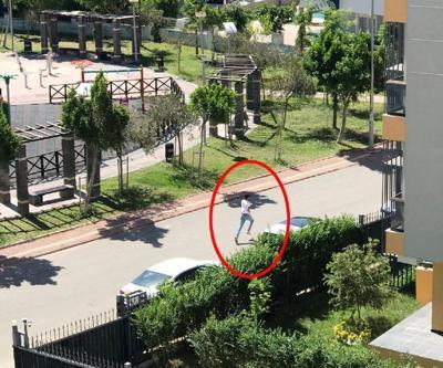 Çağrı merkezi işletmecisine silahlı saldırı sonrası kaçış kamerada