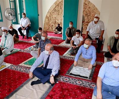 Tarihi mescitte ilk cuma namazı