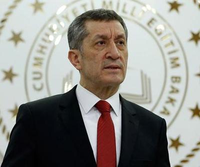 Milli Eğitim Bakanı Ziya Selçuk, Mersinde ziyaretlerde bulundu