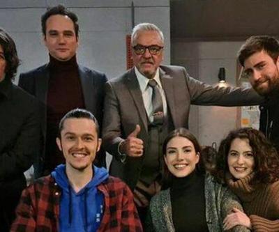 Çağlar Ertuğrul ve Deniz Baysal Yurtçudan set pozu