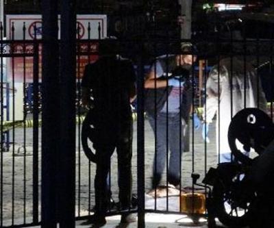 Falezlerden düşen genç, kurtarılamadı