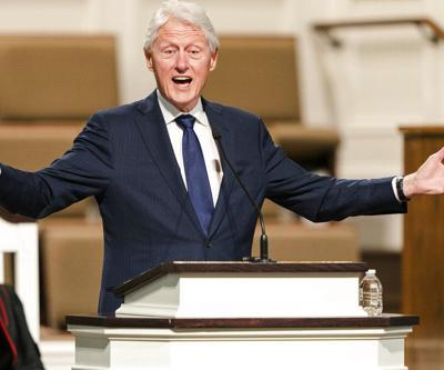 Eski ABD Başkanı Bill Clinton hastaneye kaldırıldı
