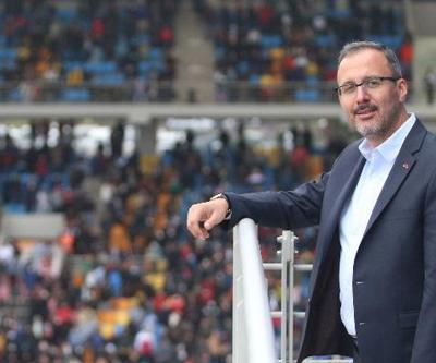 Bakan Kasapoğlundan milli sporcu Şahika Ercümene tebrik