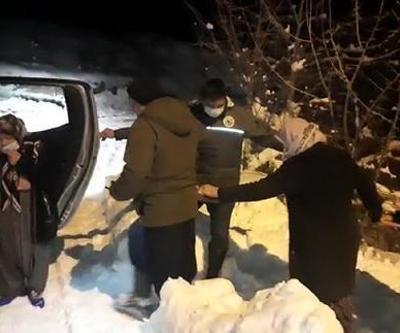 Rahatsızlanan hastayı orman işletme ekipleri sağlıkçılara ulaştırdı