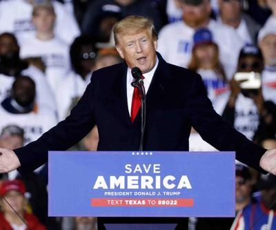 Trumpın kampanyası 100 milyon dolar bağış topladı