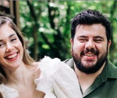 Berfu Yenenler ile Eser Yenenlerin Altın Kelebek tarzı beğeni topladı