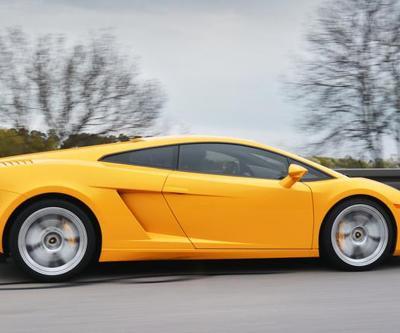 Hamile kadın eşine Lamborghini hediye etti