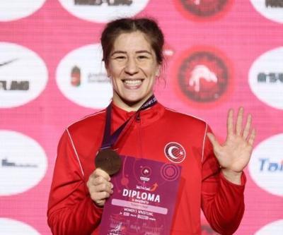 Yasemin Adar altın madalya kazandı