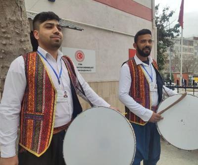 Ramazanda sahte davulcuya karşı yaka kartı uyarısı