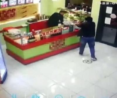 Çiğköftecide dehşet; siparişi verdi ateş etti