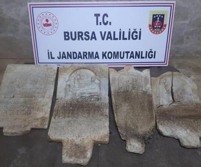 Jandarmadan suçüstü: Tarihi mezar taşlarını satacaklardı