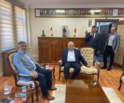 Binali Yıldırımı taşıyan helikopter acil iniş yaptı