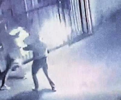 Eski vekil Mahmut Dedenin aracına molotoflu saldırı