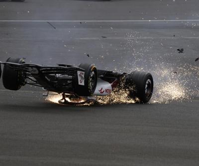 Formula 1de korkutan kaza Guanyu Zhounun aracı takla attı