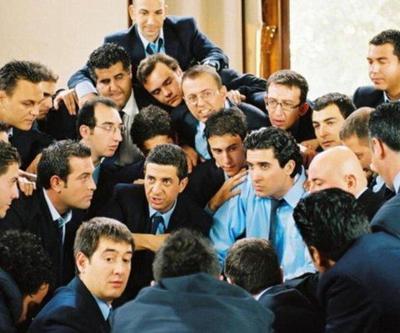 Hababam Sınıfı Merhaba oyuncularının isimleri Hababam Sınıfı Merhaba nerede çekildi, hangi yılda ve yalıda ne zaman gerçekleşti