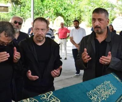 Cem Davranın annesi son yolculuğuna uğurlandı