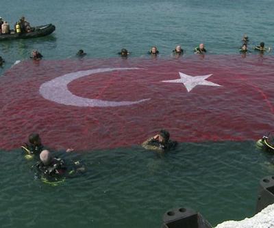 Engelliler SAT komandolarıyla birlikte daldı