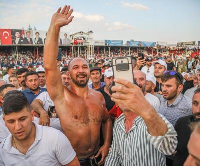 Tarihi Elmalı Yağlı Güreşlerinde başpehlivan Ali Gürbüz oldu