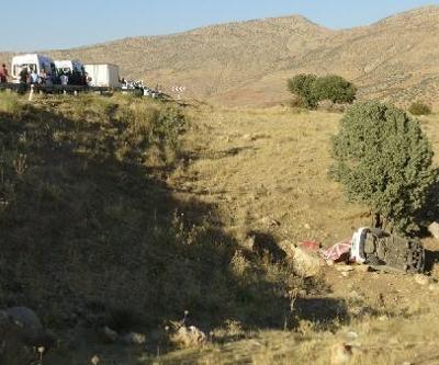 Gercüş’te otomobil şarampole yuvarlandı: 4 yaralı