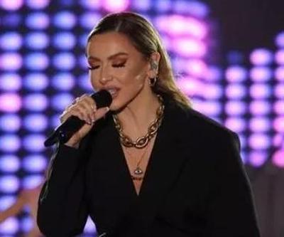 Hadise tacize kayıtsız kalmadı İŞ İLİŞKİSİNİ SONLANDIRDI