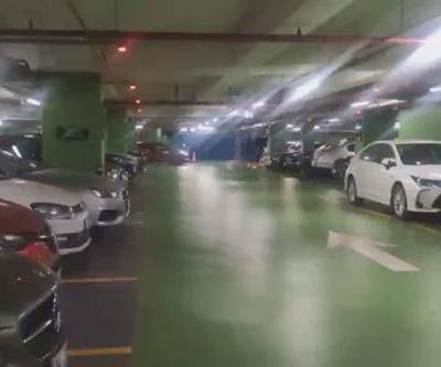 İstanbulda AVMler otopark ücreti tartışması