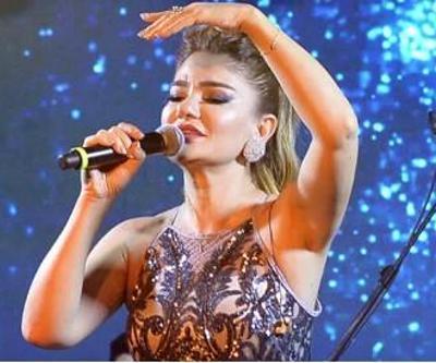 Derya Bedavacı müzik ziyafeti sundu