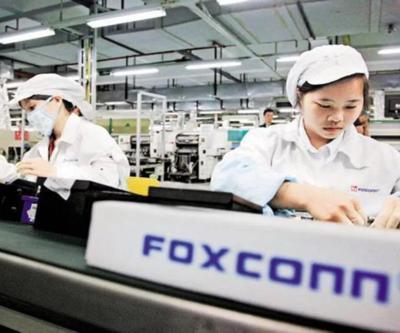 iPhone fabrikasından akıntıya karşı hamle 100 binden fazla eleman işe alındı