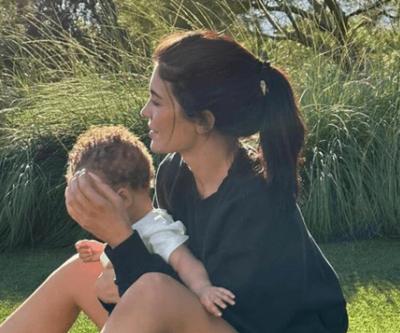 Kylie Jenner oğlunu paylaştı