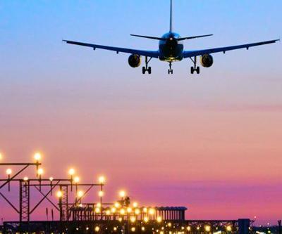 Fastan Türkiyeye gelirken İspanyada acil iniş yaptı: 28 yolcu kaçtı