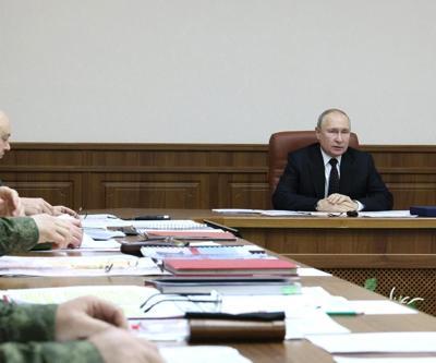 Putinden dikkat çeken askeri karargah ziyareti