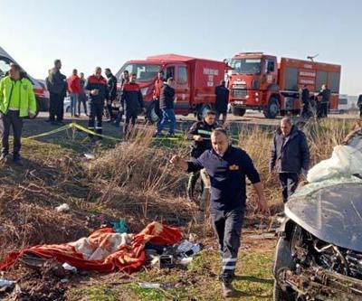 Şırnakta TIR ve hafif ticari araç çarpıştı: 3 ölü, 2 yaralı