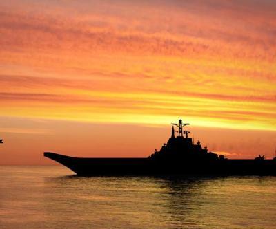 Rusyanın tek uçak gemisi Admiral Kuznetsovya yangın