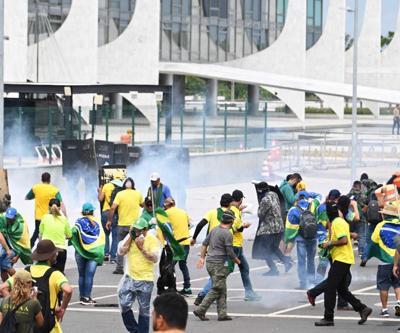Brezilya’da Bolsonaro destekçileri Ulusal Kongre’yi bastı