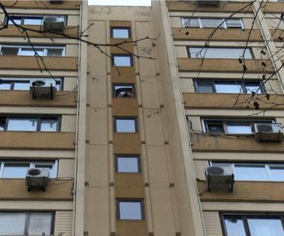 Ataköyde 12inci kattan düşerek öldü