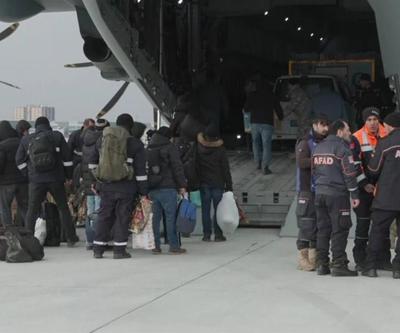 MSB uçağı depremzedeler için havalandı