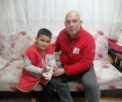 10 yaşındaki İbrahim, kumbarasındaki harçlığını depremzedelere bağışladı