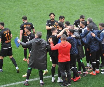 Deprem mağduru İskenderunspor, İstanbul’da oynanan ilk maçını kazandı