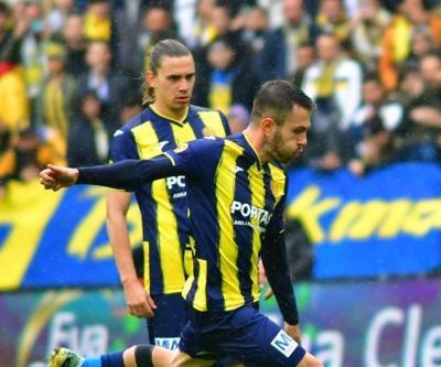 Taylan Antalyalı ve Emre Kılınçın bonservisi istendi