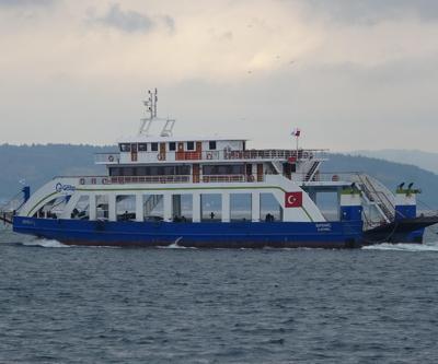 Bozcaada ve Gökçeada feribot seferlerine fırtına engeli